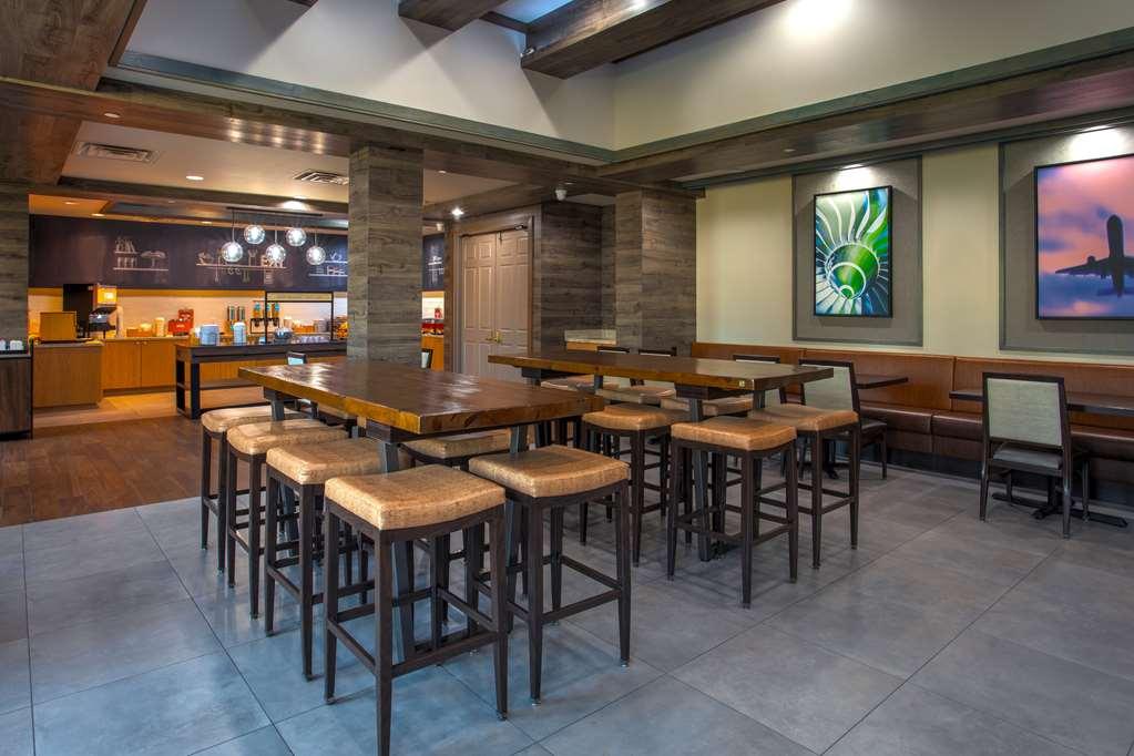 Hampton Inn And Suites Newark Airport Elizabeth Restaurant foto